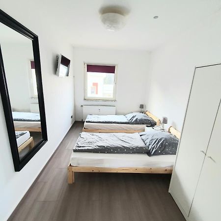 Pottmensch Oberhausen 3 Schlafzimmer Exterior foto