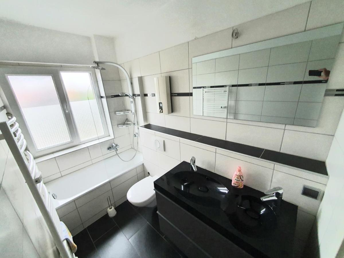 Pottmensch Oberhausen 3 Schlafzimmer Exterior foto